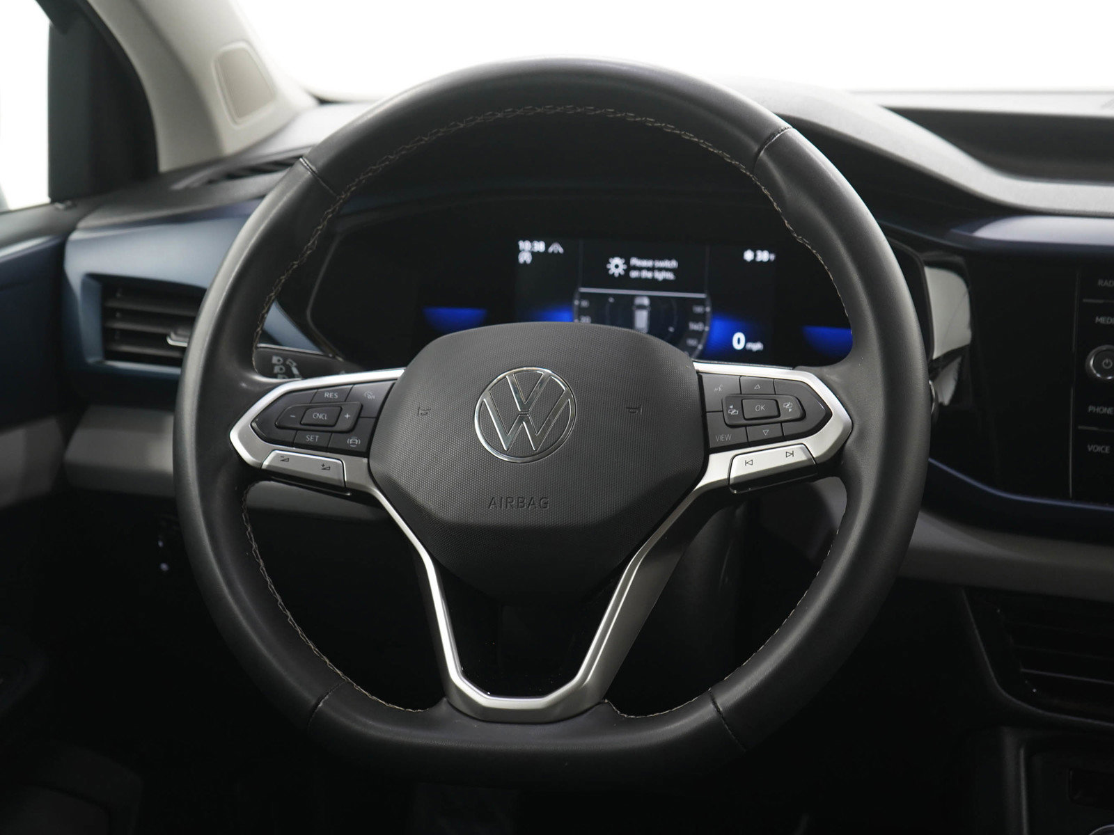 Used 2022 Volkswagen Taos SE image 16