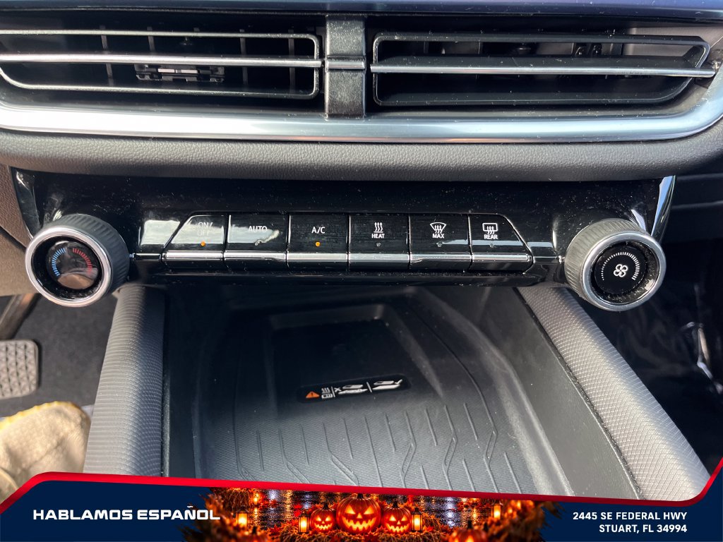 Used 2026 Chevrolet Equinox EV LT FWD image 22