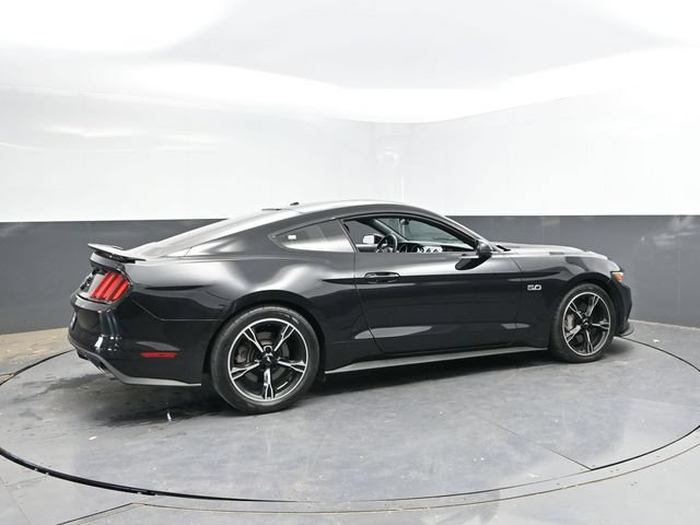 Used 2016 Ford Mustang GT Premium w/ Equipment Group 401A RWD image 2
