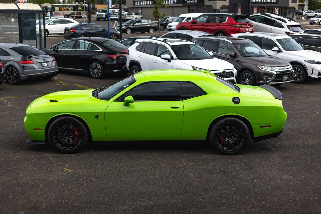 Used 2015 Dodge Challenger SRT Hellcat RWD image 14