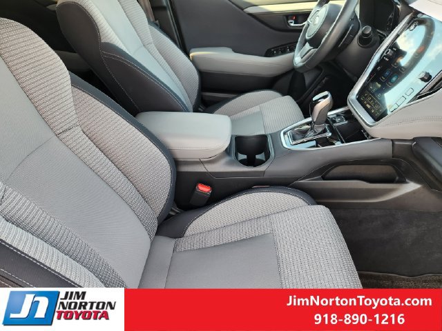 Used 2024 Subaru Outback Premium AWD/4WD image 14