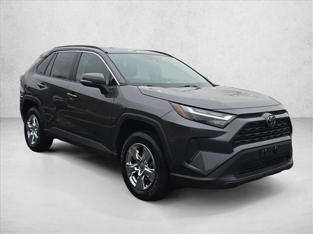 Used 2022 Toyota RAV4 XLE image 2