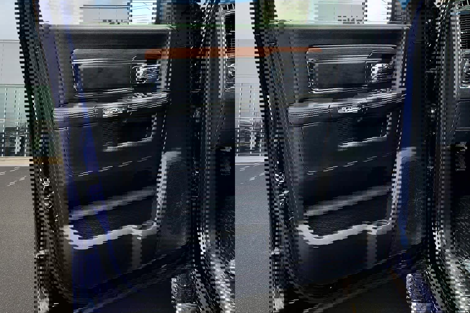 Used 2016 RAM 1500 Laramie w/ Convenience Group image 28