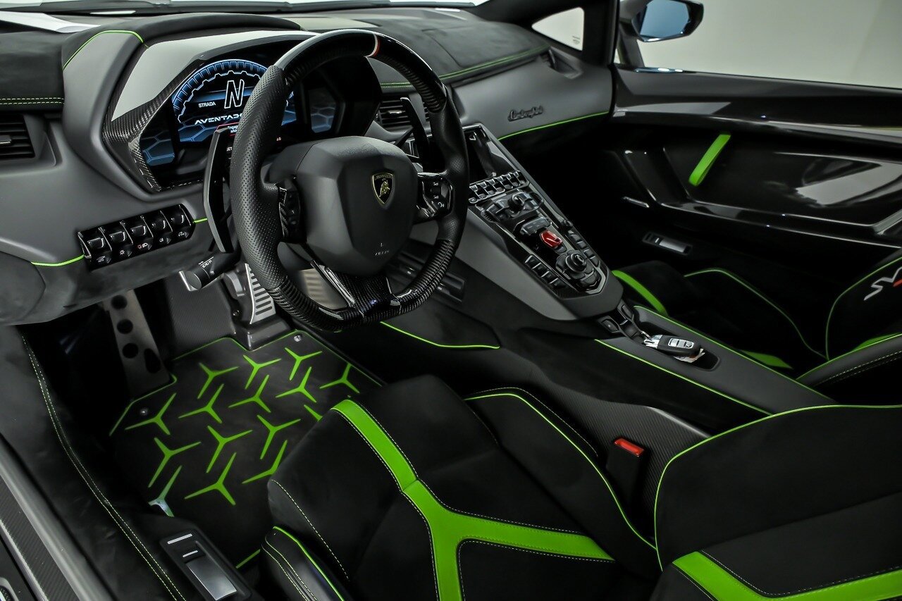 Used 2019 Lamborghini Aventador SVJ image 24