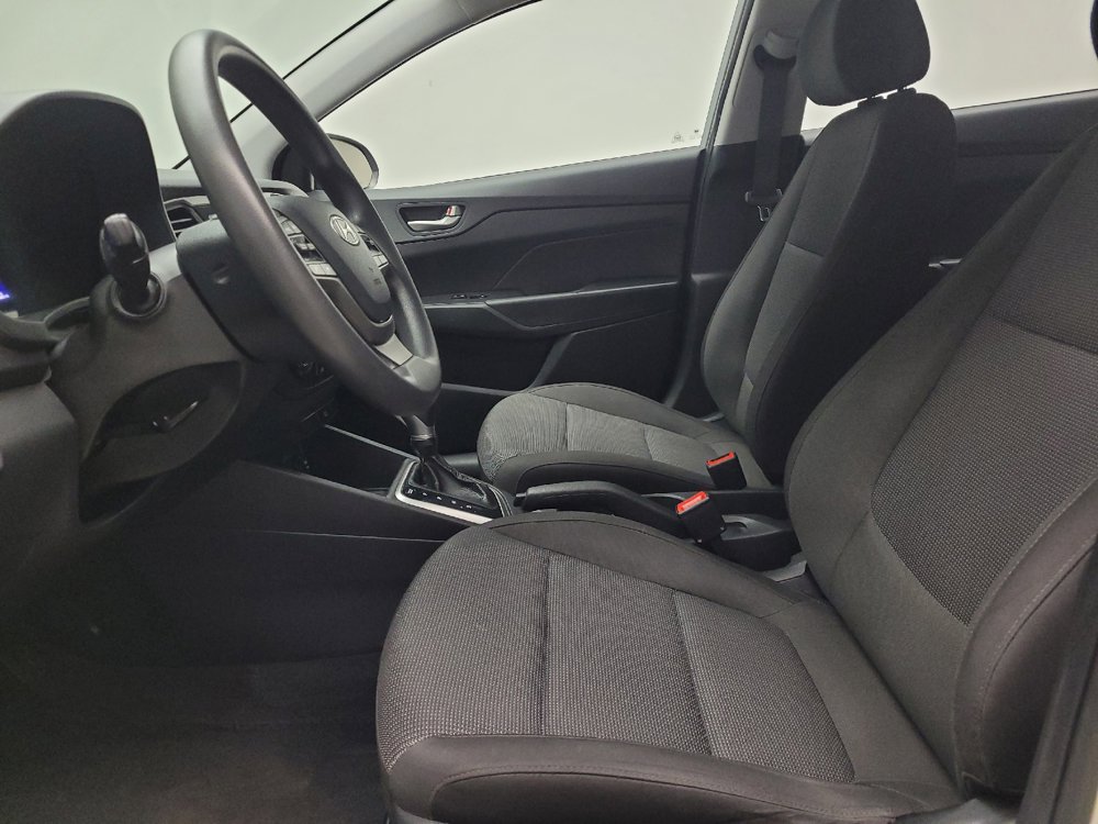 Used 2022 Hyundai Accent SE FWD image 17