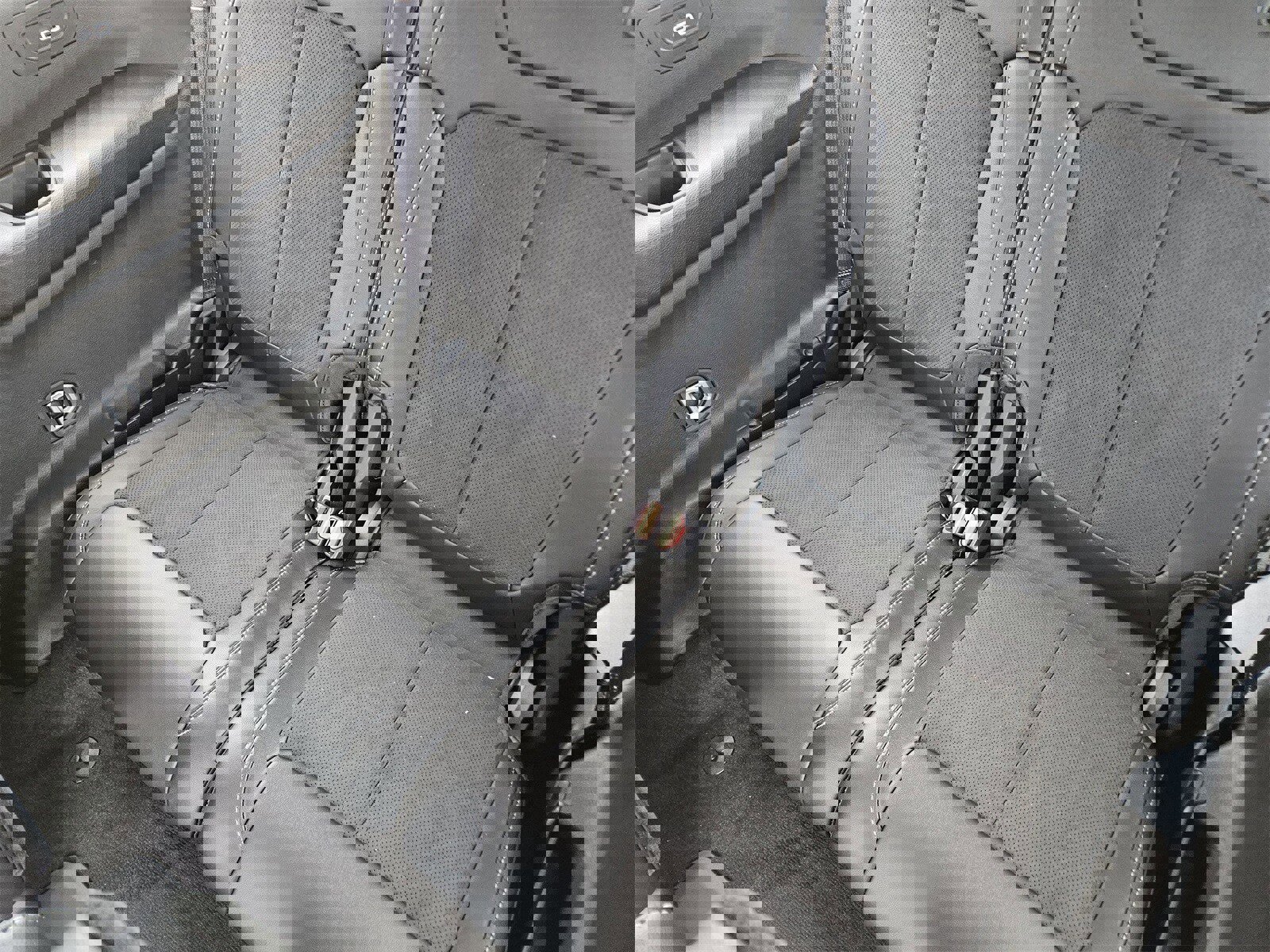 New 2025 Jeep Grand Cherokee L Altitude image 30