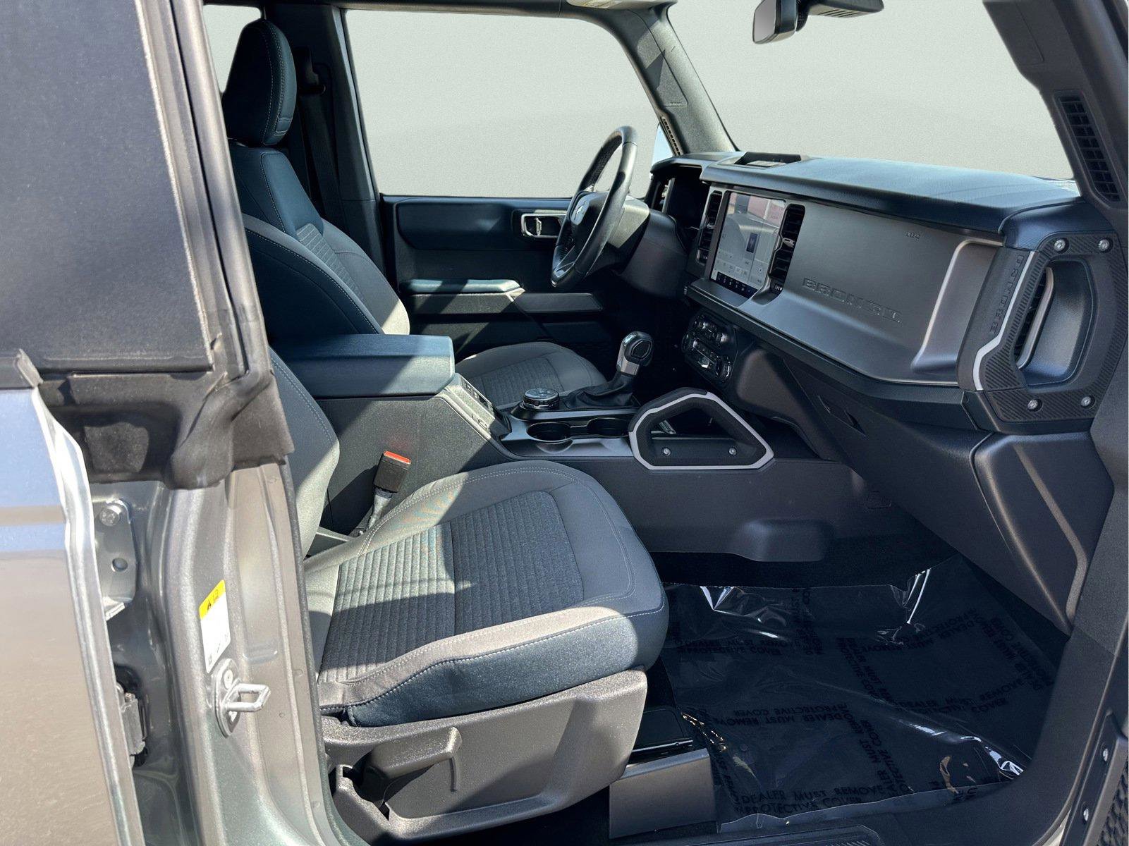 Used 2022 Ford Bronco Outer Banks image 9