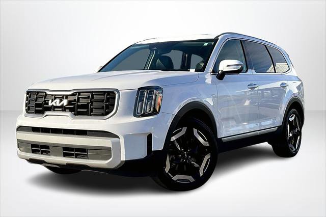 Used 2025 Kia Telluride S image 3