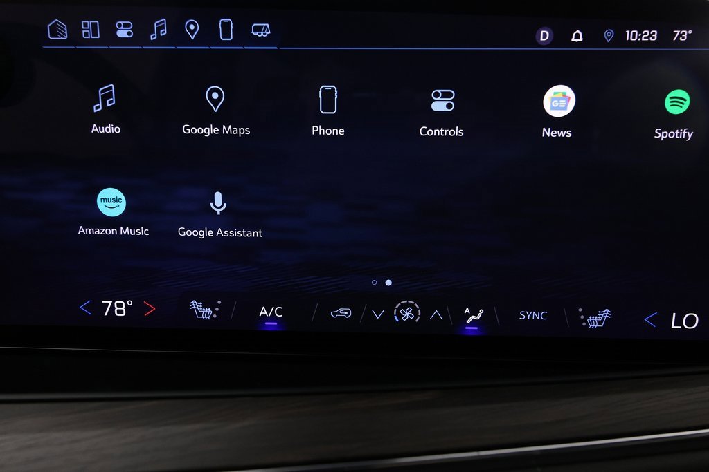 Used 2025 Chevrolet Suburban Z71 w/ Comfort Package image 31