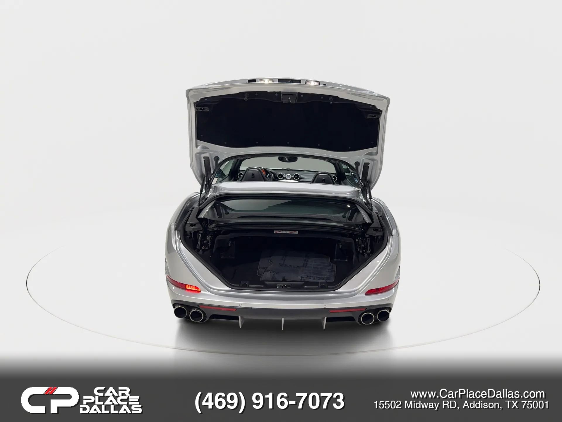 Used 2016 Ferrari California T image 26