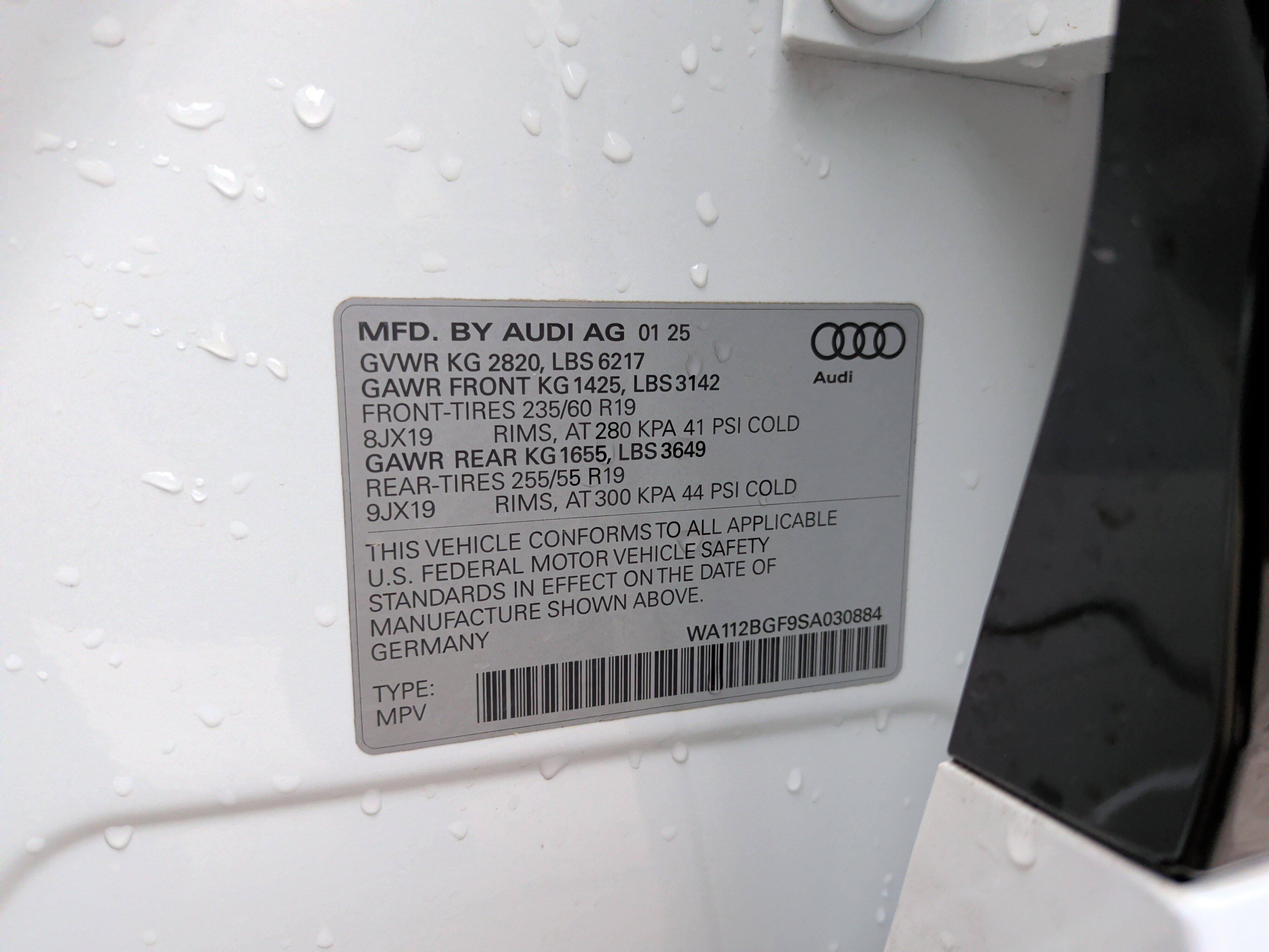 Certified 2025 Audi Q6 e-tron Premium w/ Convenience Package RWD image 36