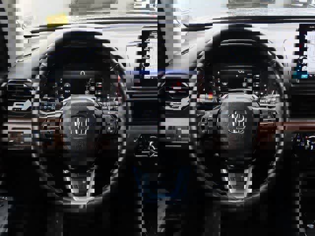 Certified 2025 Honda Pilot Elite image 21