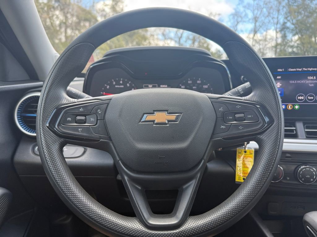 Used 2024 Chevrolet Trax LS w/ LS Convenience Package image 20