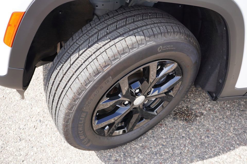 Certified 2025 Jeep Grand Cherokee Limited image 13