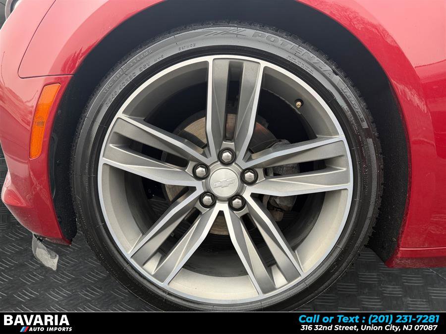 Used 2016 Chevrolet Camaro LT w/ RS Package image 9