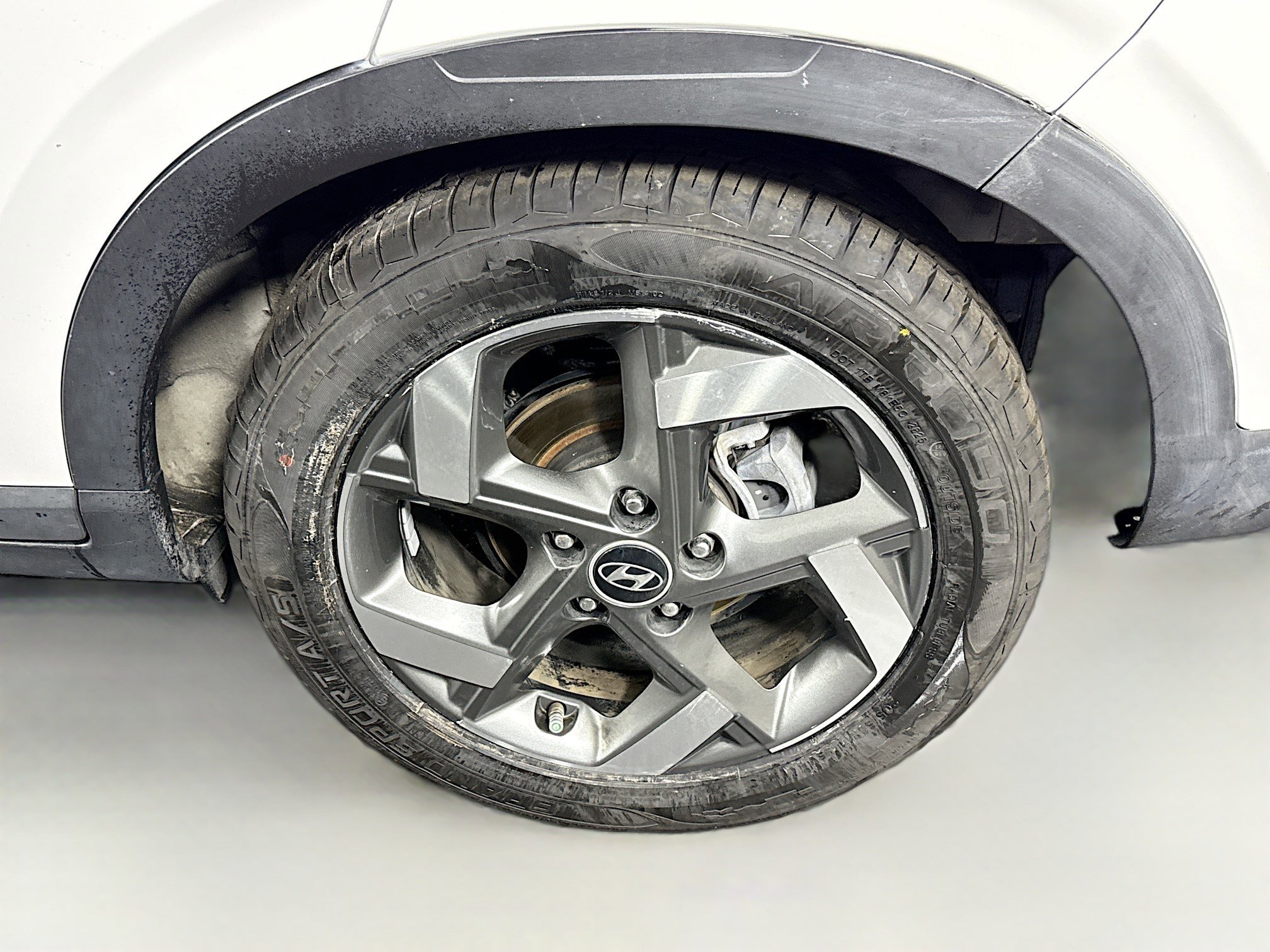 Used 2023 Hyundai Venue SEL w/ Cargo Package image 36