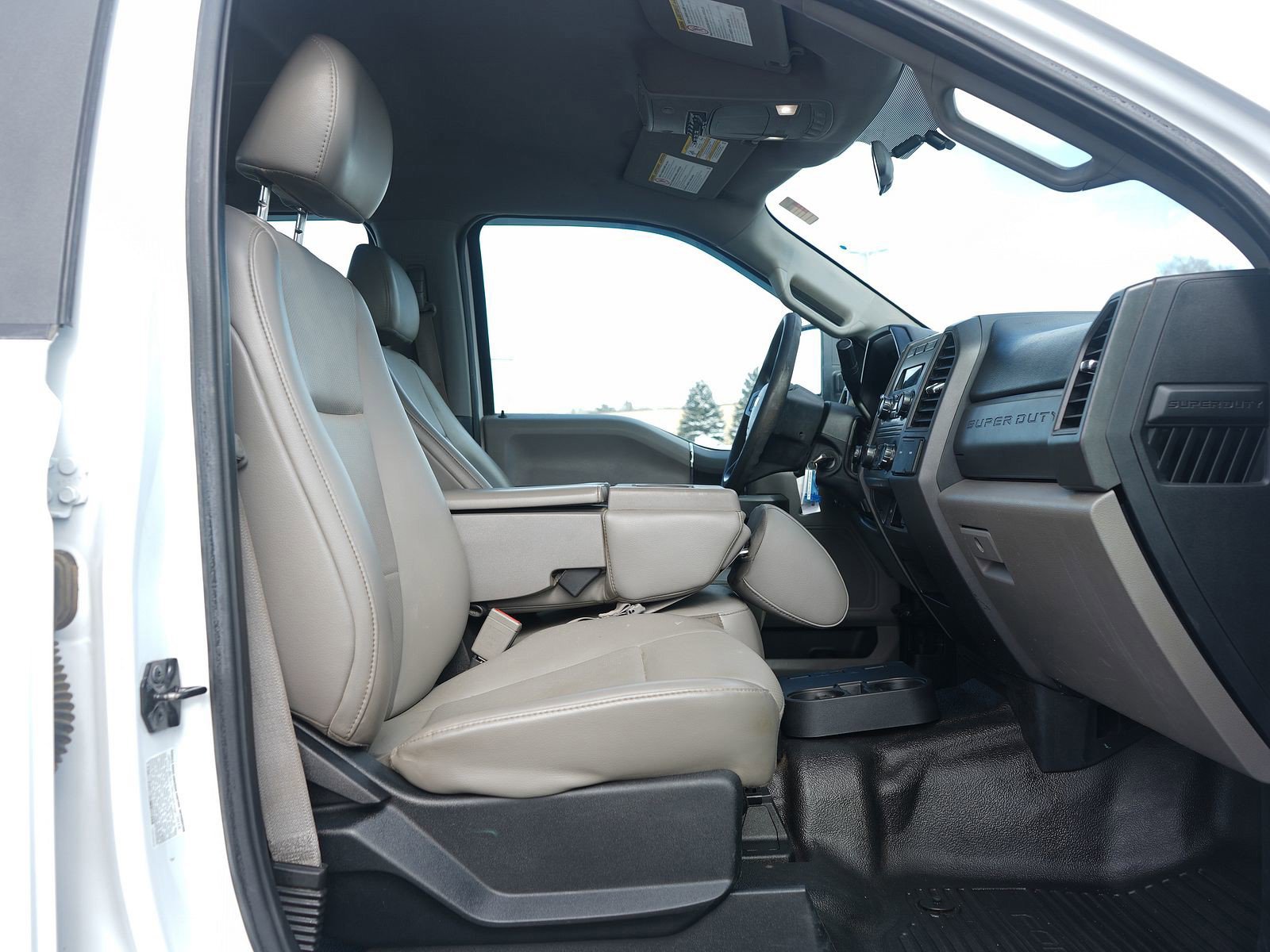 Used 2019 Ford F350 XL w/ Power Equipment Group image 12