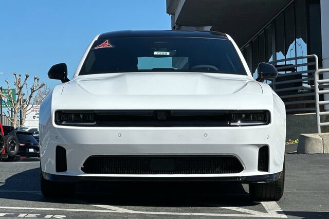 New 2025 Dodge Charger Daytona R/T w/ Quick Order Package 25M R/T AWD/4WD image 6