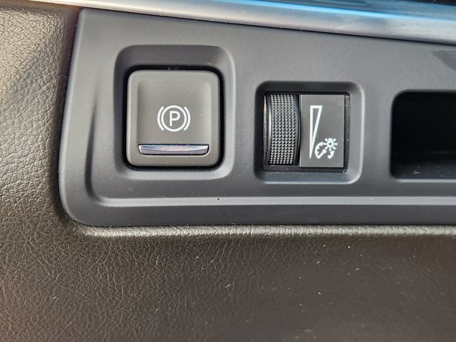 Used 2024 Cadillac XT6 Luxury FWD image 21