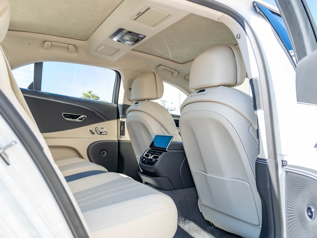 New 2026 Bentley Flying Spur Plug-In Hybrid AWD/4WD image 24