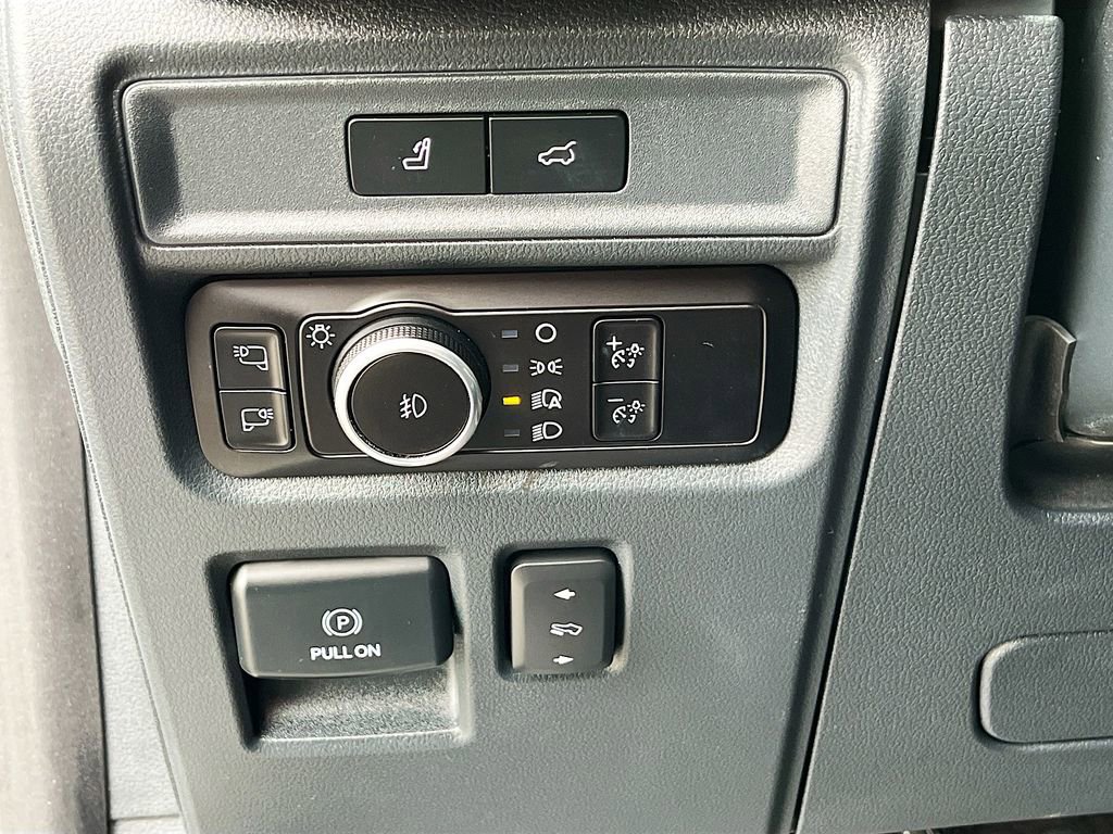 Used 2023 Ford Expedition Max Platinum AWD/4WD image 10