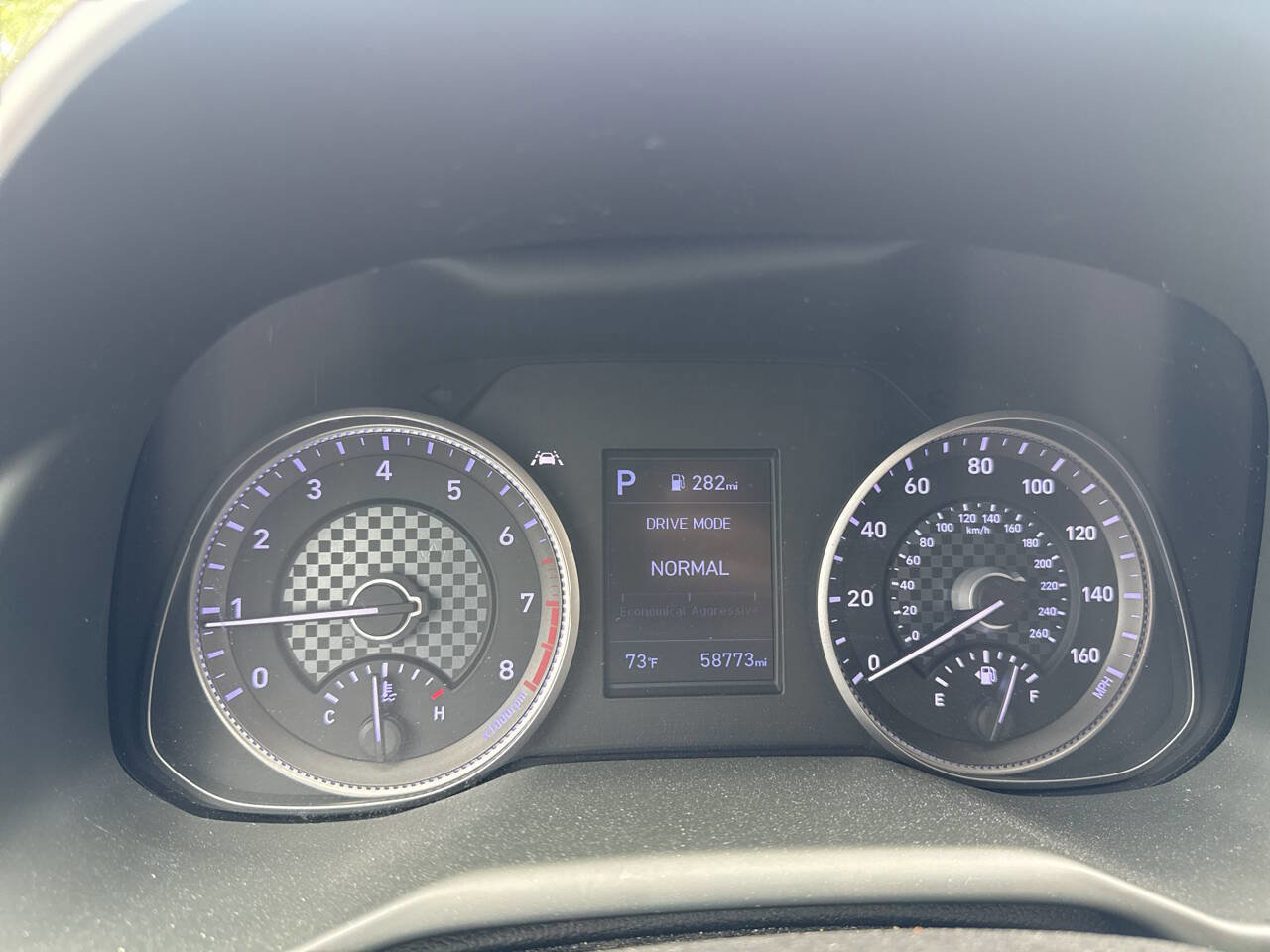 Used 2020 Hyundai Elantra SE FWD image 17