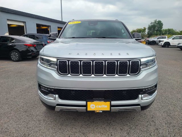 Used 2023 Jeep Wagoneer Series III w/ Preferred Equipment Group AWD/4WD image 3
