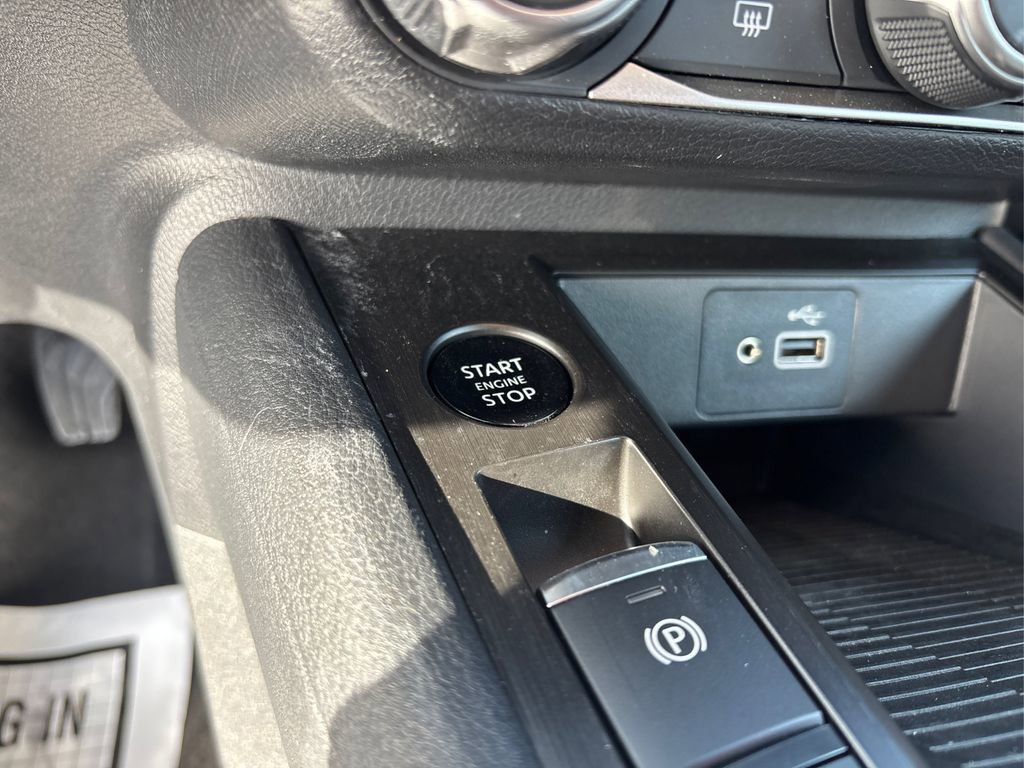 Used 2025 Nissan Kicks S image 29