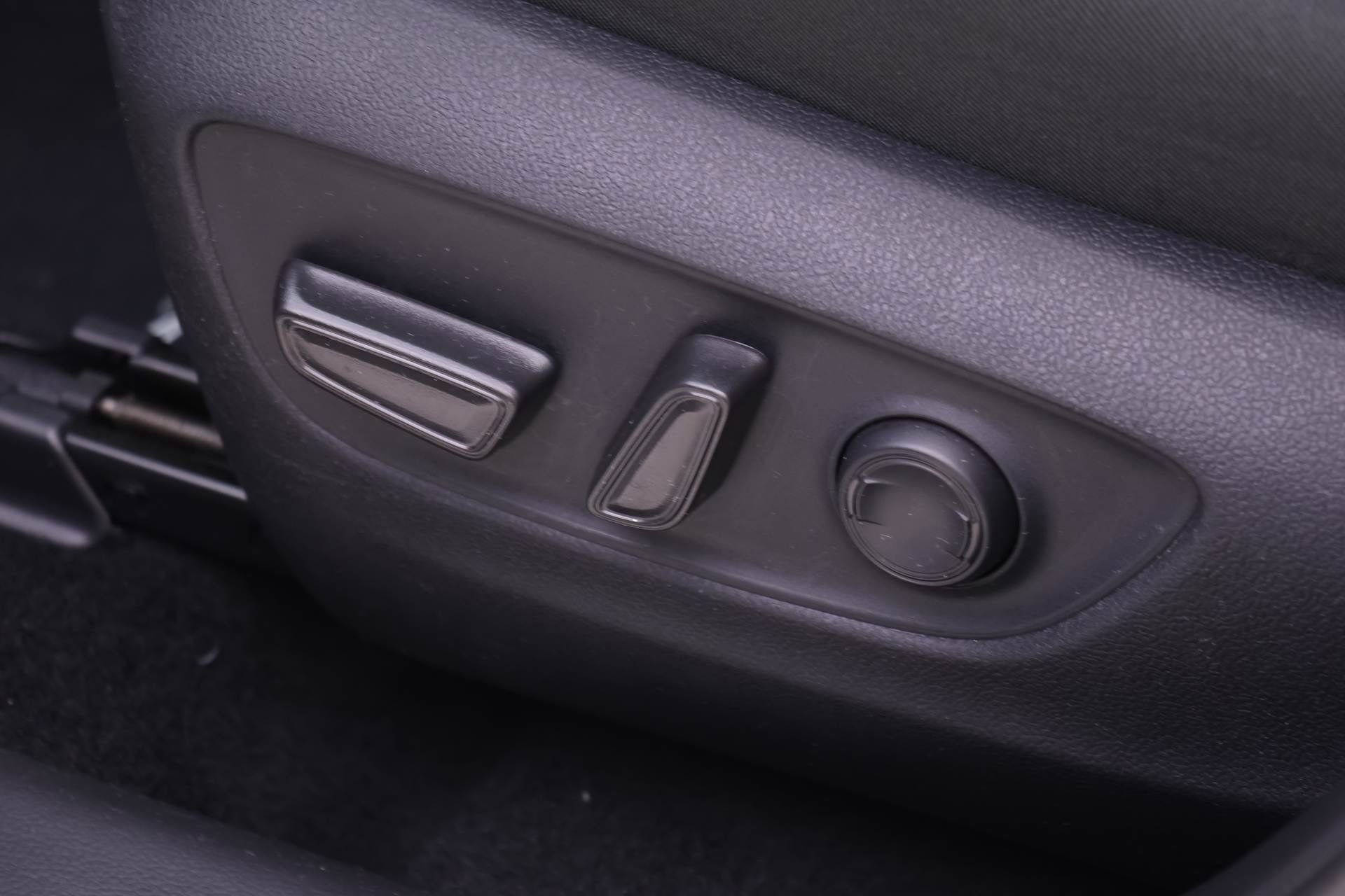 Used 2024 Toyota RAV4 XLE image 14