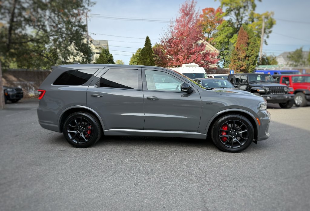 Used 2021 Dodge Durango SRT w/ Technology Group AWD/4WD image 4