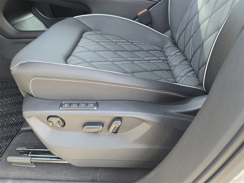 New 2026 Volkswagen Atlas SEL Premium R-Line image 19