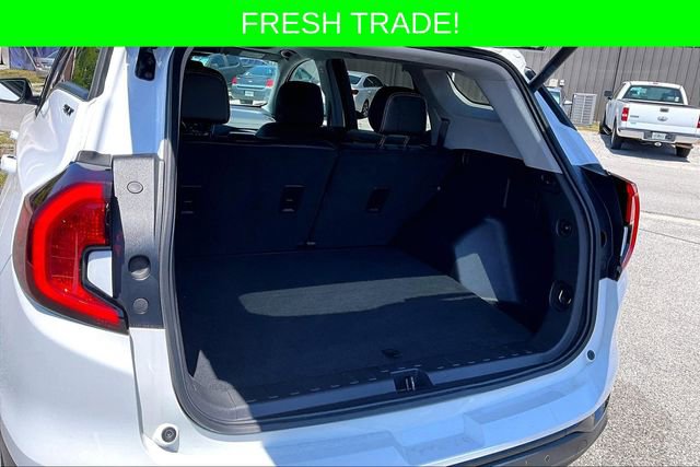 Used 2024 GMC Terrain SLT w/ Infotainment Package II FWD image 36