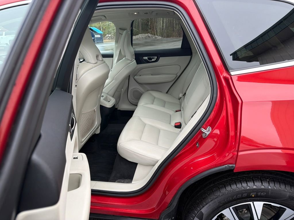 Used 2023 Volvo XC60 B5 Plus w/ Climate Package image 26