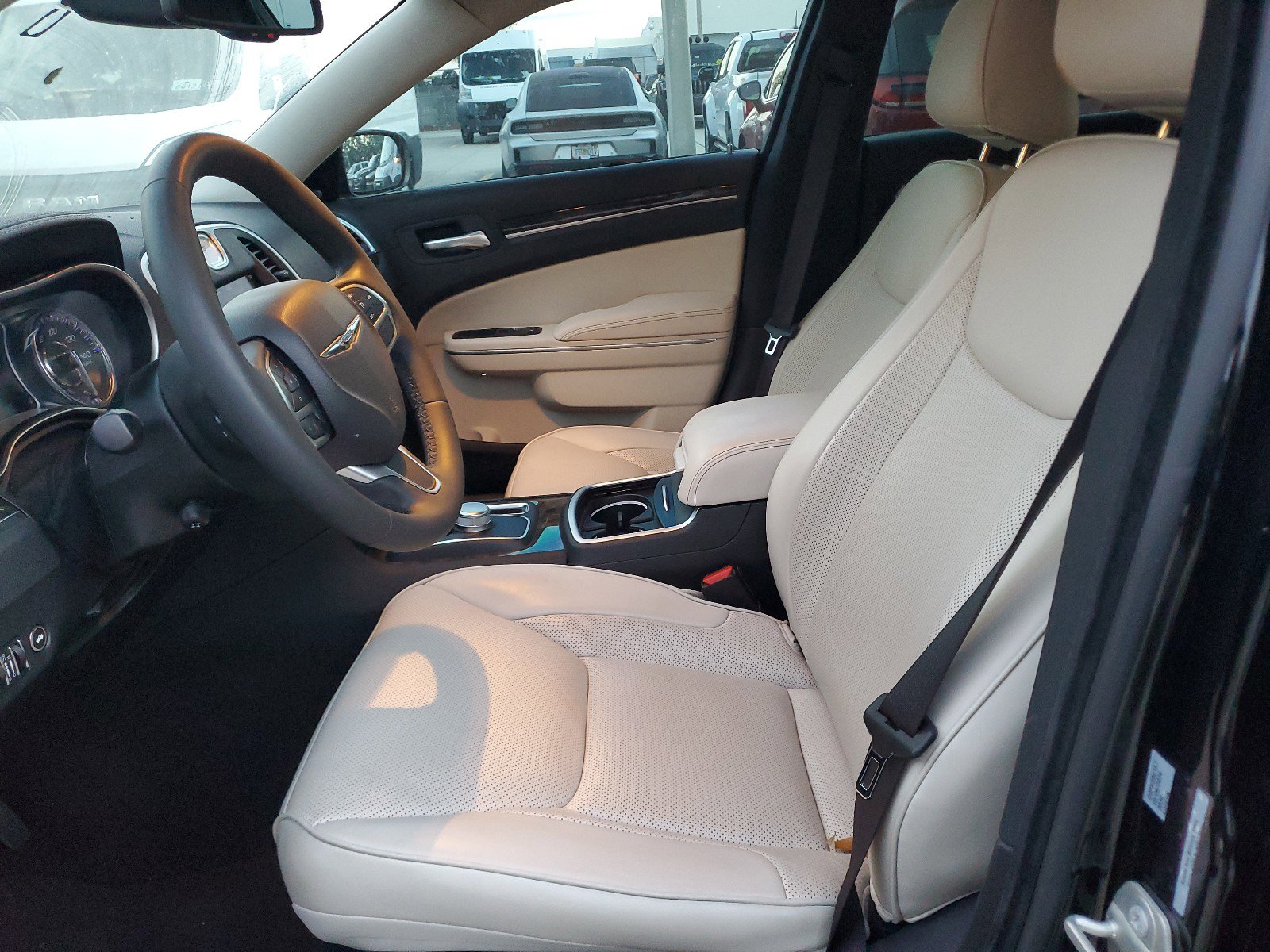 Certified 2023 Chrysler 300 Touring L w/ Popular Equipment Group image 19