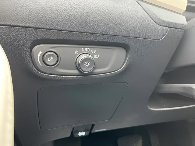 Certified 2024 Buick Encore GX Sport Touring w/ Advanced Technology Package image 15