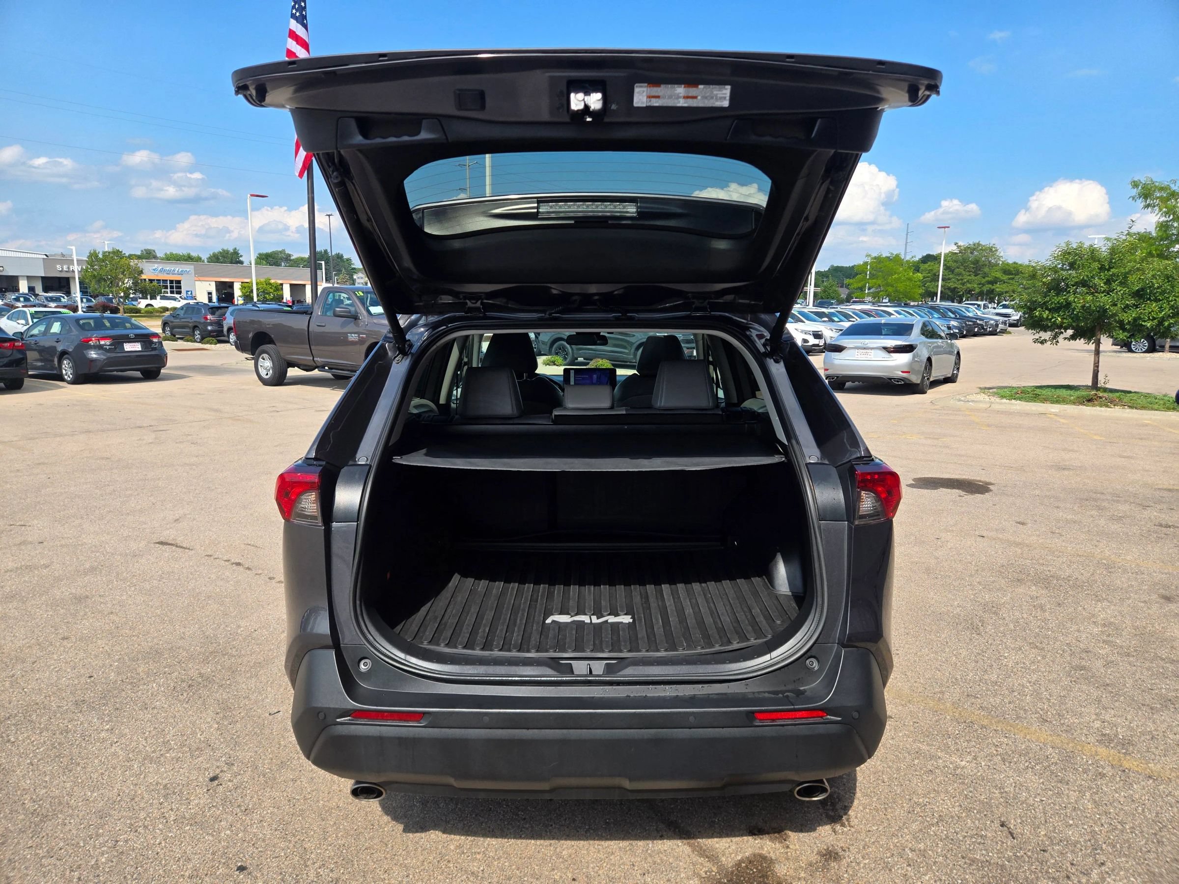 Used 2024 Toyota RAV4 XLE Premium w/ Weather Package AWD/4WD image 7