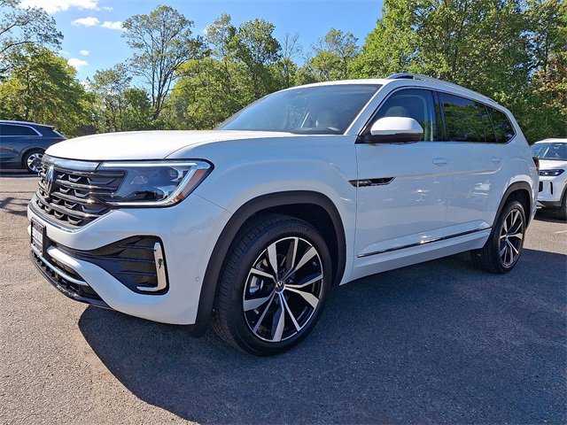 New 2026 Volkswagen Atlas SEL Premium R-Line image 2