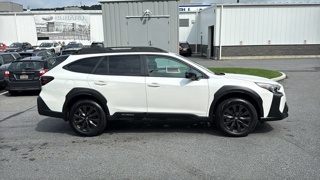 Certified 2025 Subaru Outback Onyx Edition AWD/4WD image 5