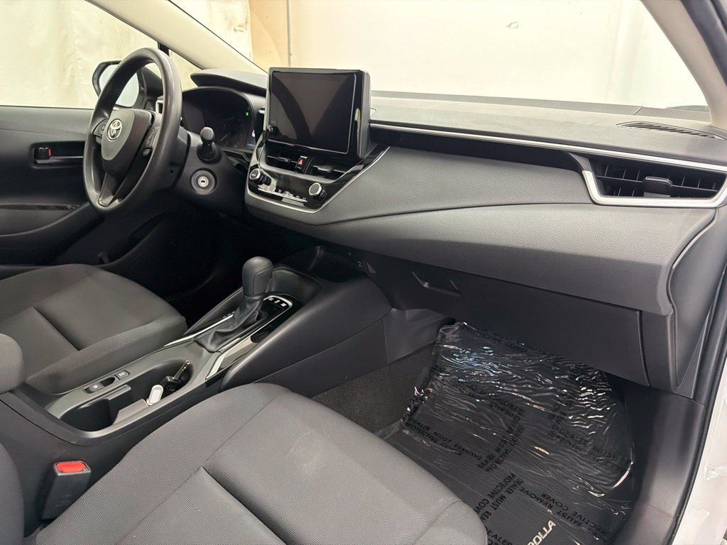 Used 2023 Toyota Corolla LE FWD image 30