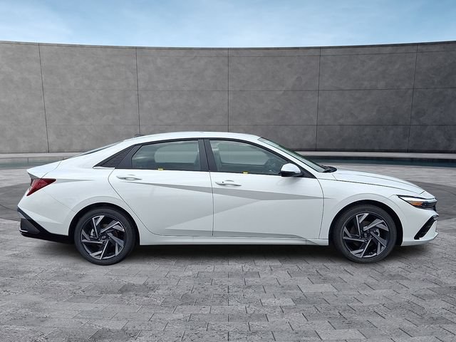 New 2026 Hyundai Elantra Limited FWD image 8
