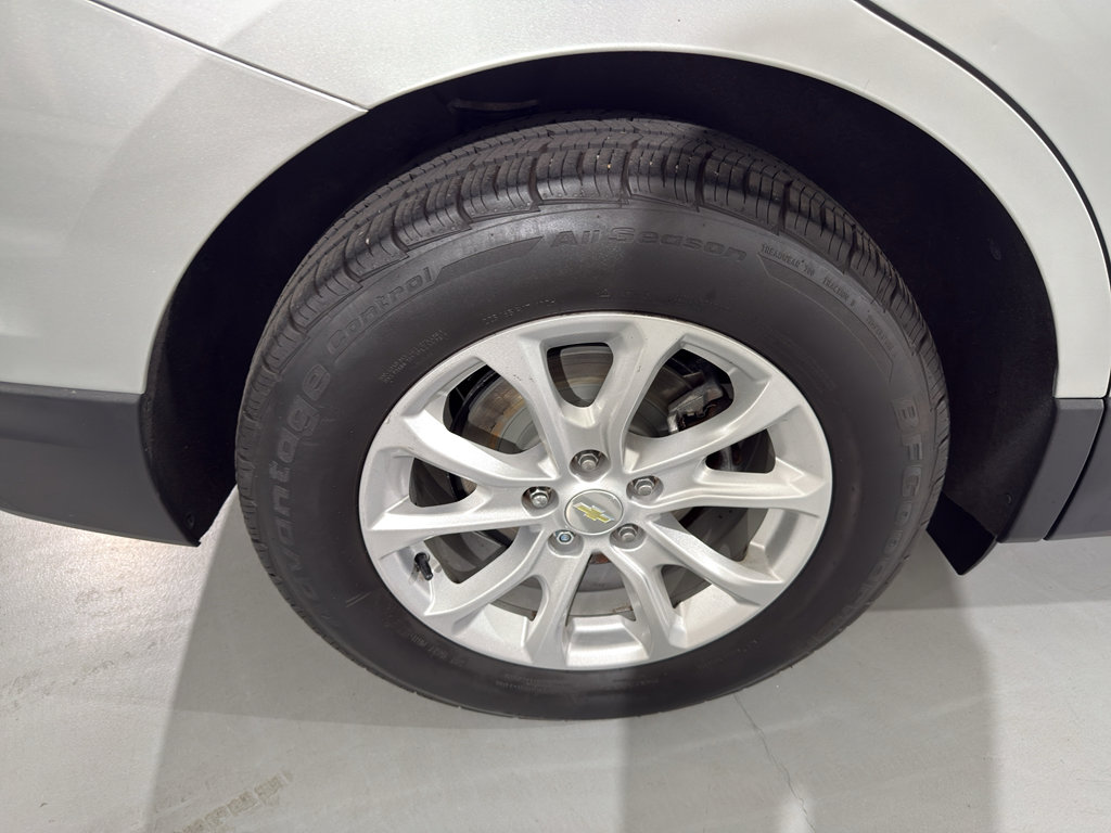 Used 2018 Chevrolet Equinox LS image 11