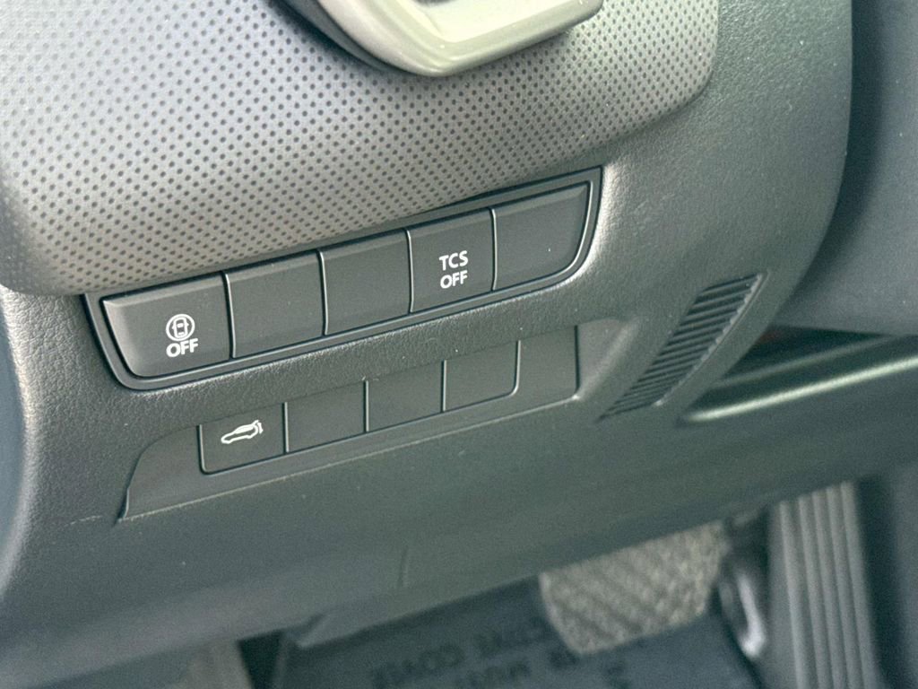 Certified 2025 MAZDA CX-50 AWD 2.5 S w/ Premium Package image 28