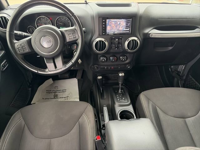 Used 2018 Jeep Wrangler Unlimited Sahara w/ Connectivity Group image 12