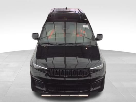 Certified 2025 Jeep Grand Cherokee L Summit AWD/4WD image 2
