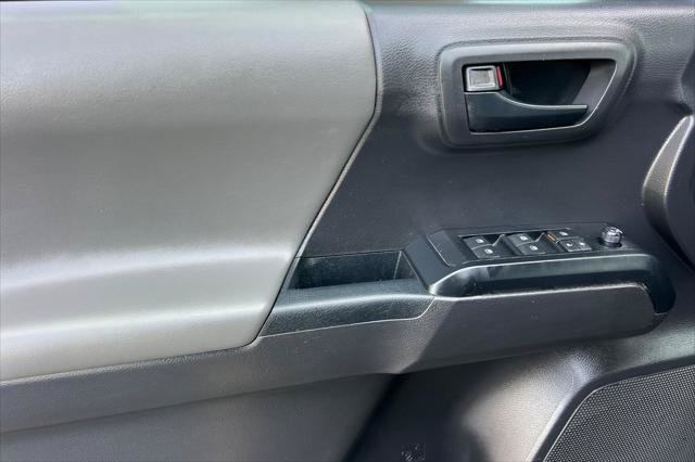 Certified 2022 Toyota Tacoma SR AWD/4WD image 12