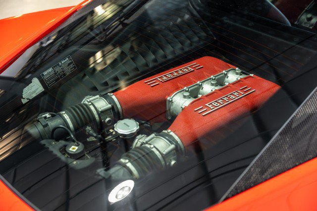 Used 2010 Ferrari 458 Italia Coupe RWD image 22