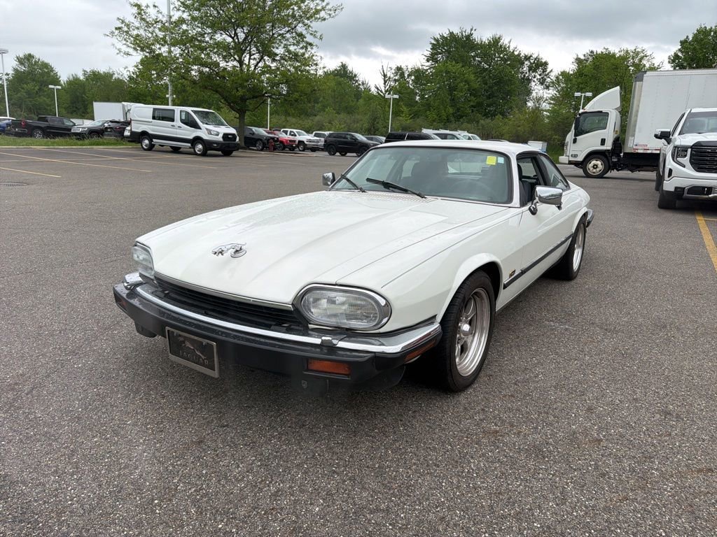 Used 1992 Jaguar XJS V12 Coupe RWD image 3