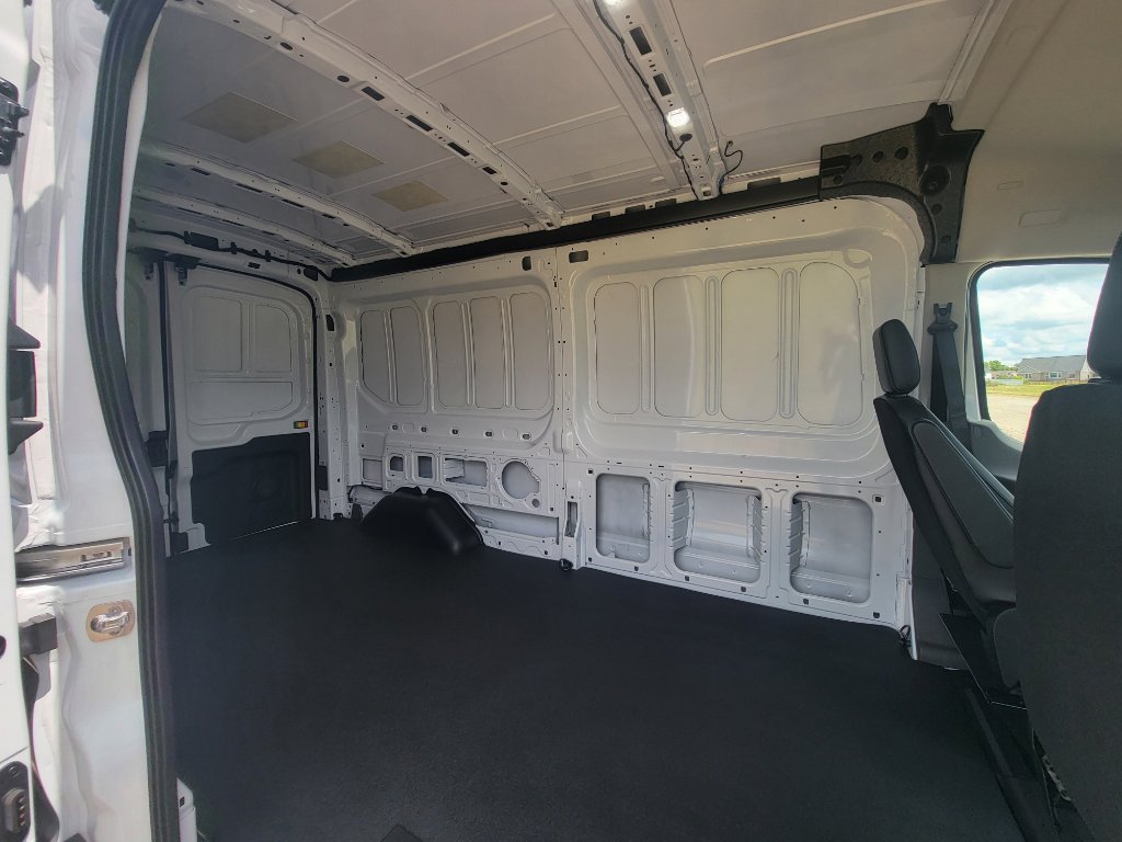 New 2025 Ford Transit 250 148 Medium Roof image 27
