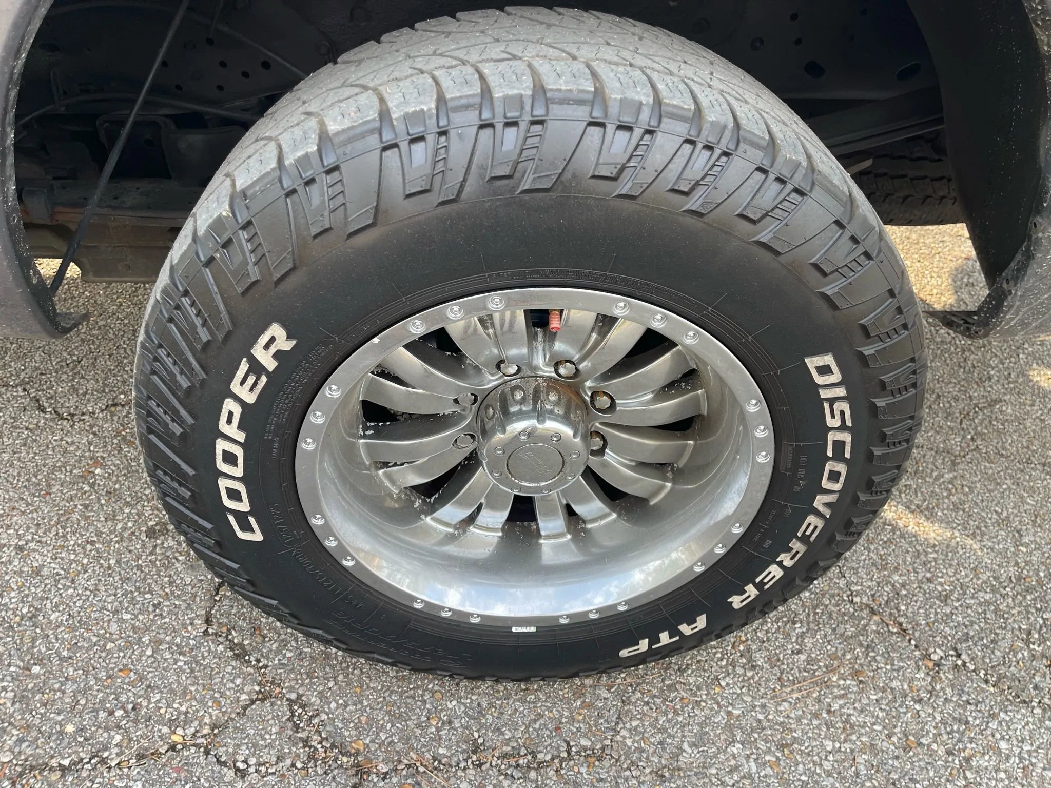 Used 2011 Ford F250 XLT w/ Advanced Security Group image 9