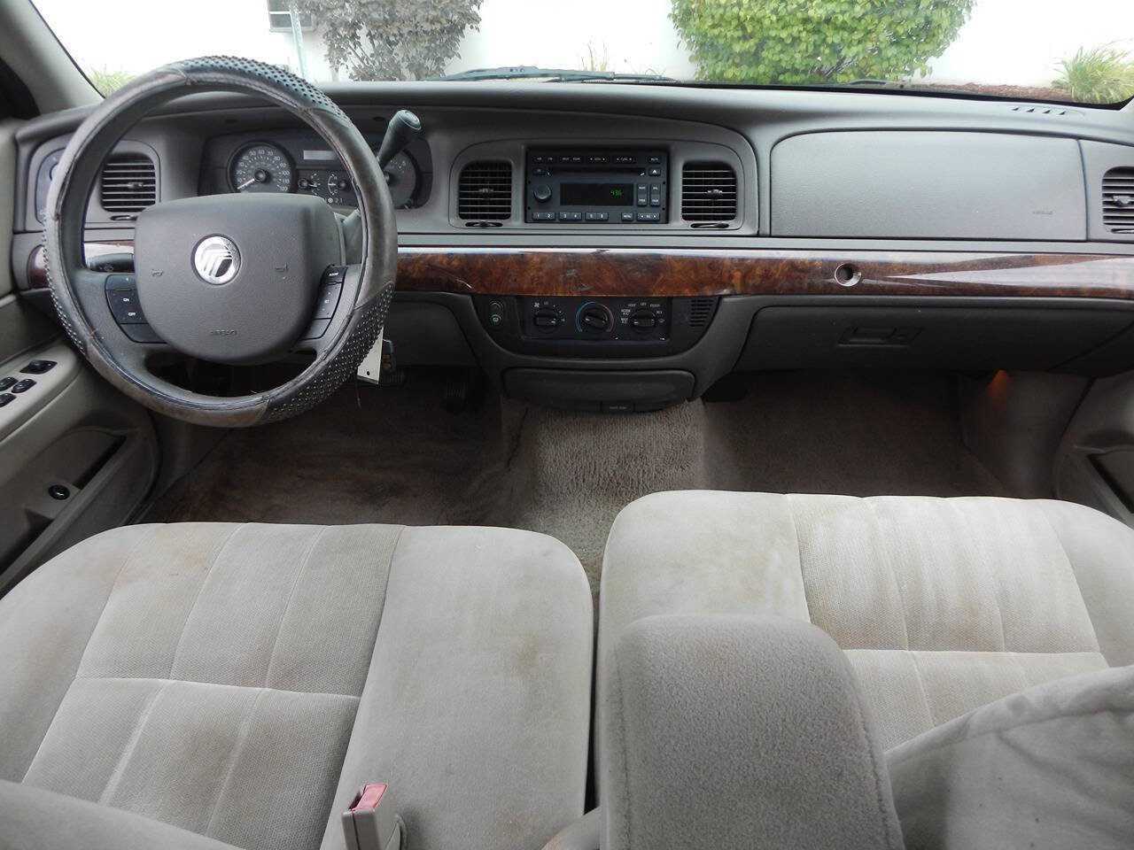 Used 2007 Mercury Grand Marquis GS RWD image 2